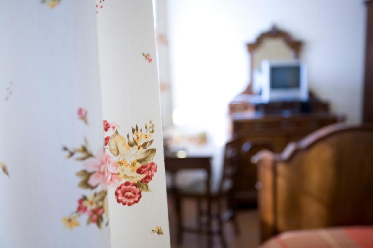 Gasthaus Carrobbio Bed&Breakfast Cremona Exterior foto